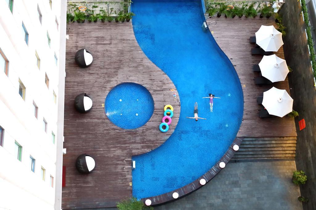 Pop! Hotel Gubeng Сурабая Екстериор снимка